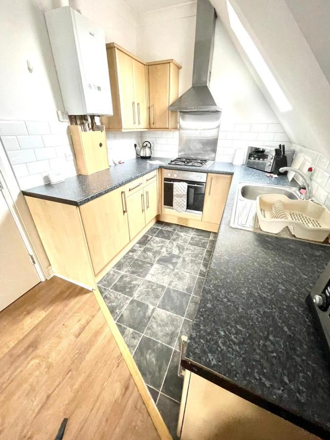 Koala & Tree - 2 Bedroom In City Centre - Short Lets & Serviced Accommodation Cambridge Exteriör bild