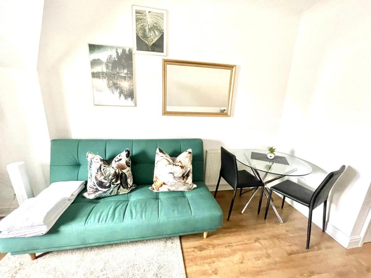 Koala & Tree - 2 Bedroom In City Centre - Short Lets & Serviced Accommodation Cambridge Exteriör bild