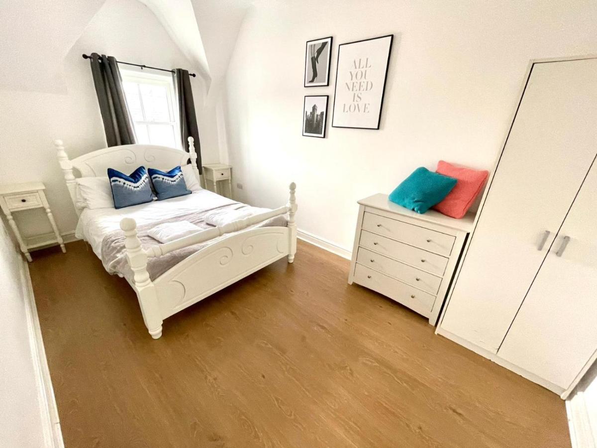 Koala & Tree - 2 Bedroom In City Centre - Short Lets & Serviced Accommodation Cambridge Exteriör bild